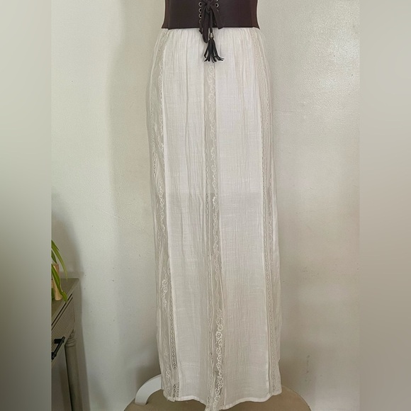 XL (15/17) White Maxi Skirt-Festival, Western Chic, Laced Romantic, Boho Style - Picture 6 of 13